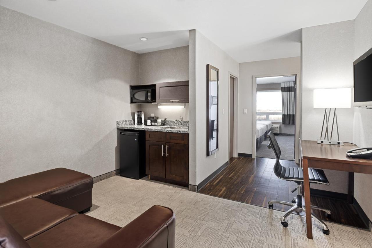 Home Inn & Suites - Swift Current Extérieur photo