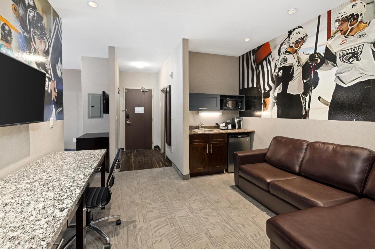 Home Inn & Suites - Swift Current Extérieur photo