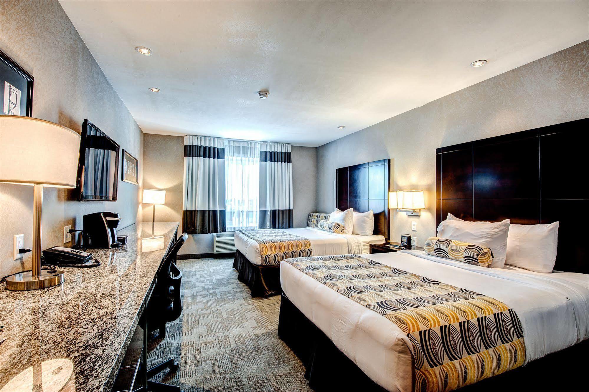 Home Inn & Suites - Swift Current Extérieur photo