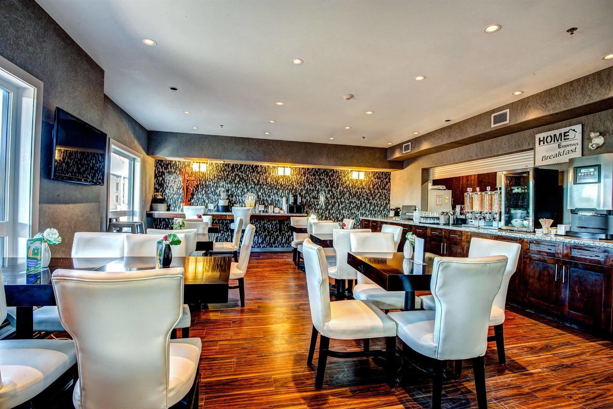Home Inn & Suites - Swift Current Extérieur photo